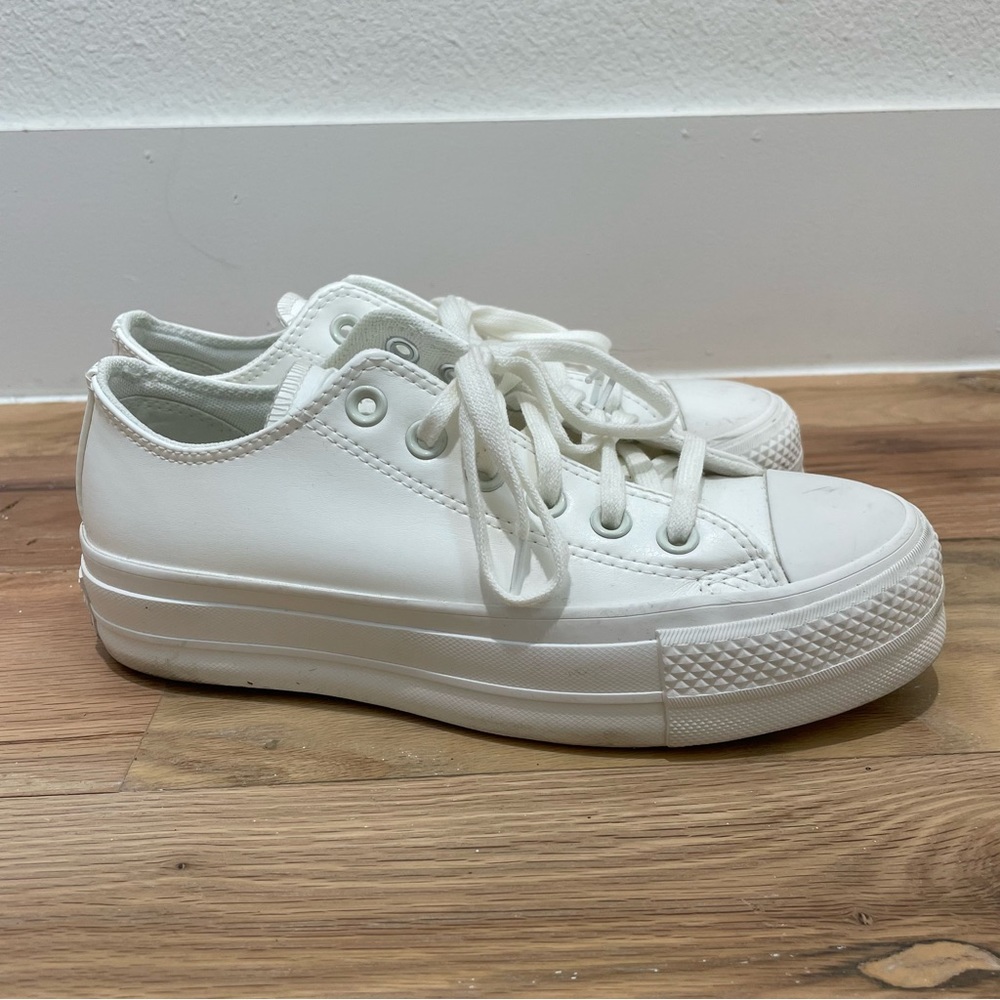 Converse White Leather Platform Low Top